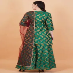 Ladies Embroidery Suit, Neck Type Round Neck