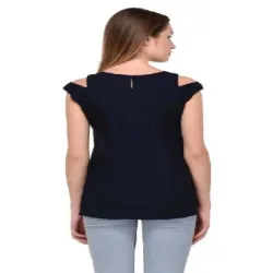 Vastraa Fusion Ladies Top, Pattern embroderry