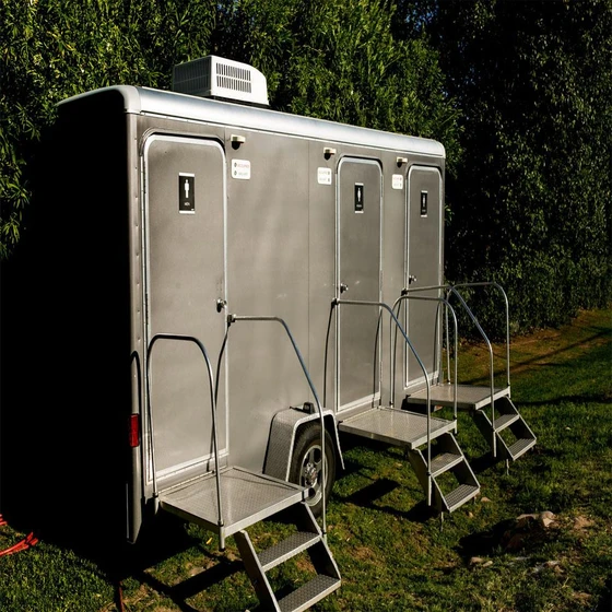 flushable-portable-restrooms-2.webp