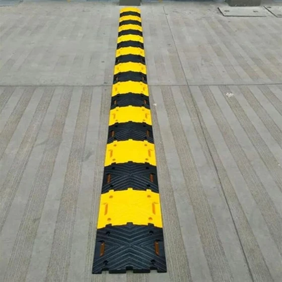 mesh-plastic-speed-breaker-2.webp