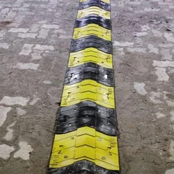 Mesh Plastic Speed Breaker, Pre-colored material