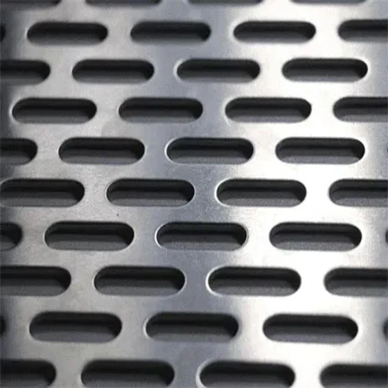slotted-hole-perforated-metal-sheet.webp