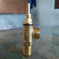 Ferrule Cock, Color Golden