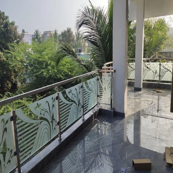 Polished Balcony Railings — 2 to 3feet Height Silver
