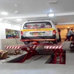 Single Scissor Car Lift, Working Height 10 feet