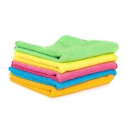Wipe Cleaning Clothes