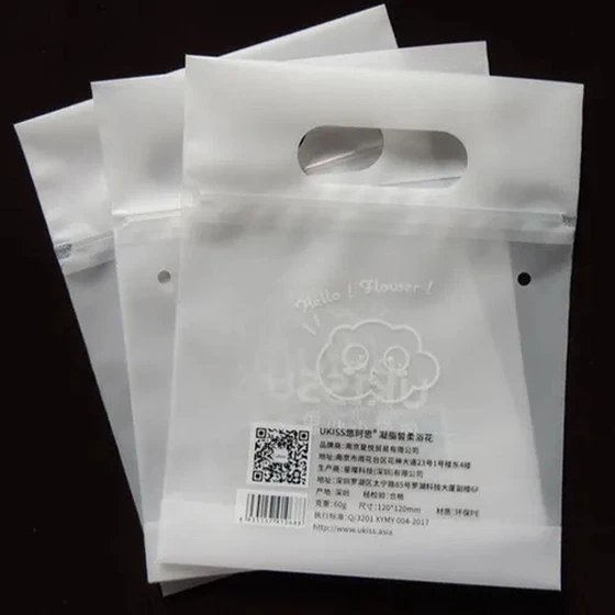 zipper-printed-bag-1.webp