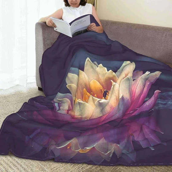 basic-lotus-blankets-2.webp