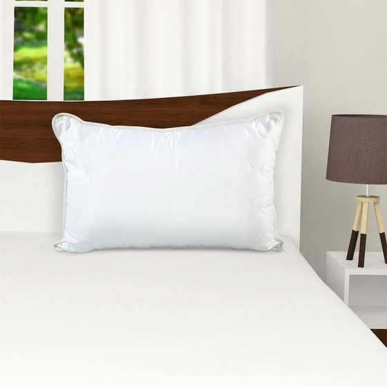 white-bed-pillow-2.webp