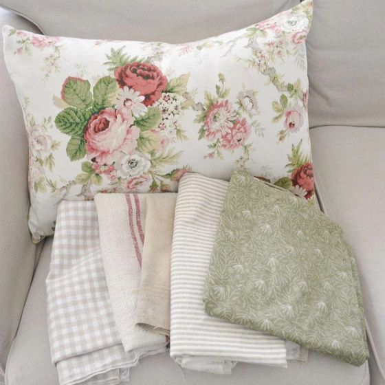 cotton-pillow-fabrics-2.webp