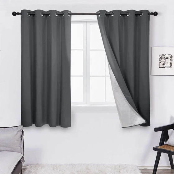 plain-panel-curtain-2.webp