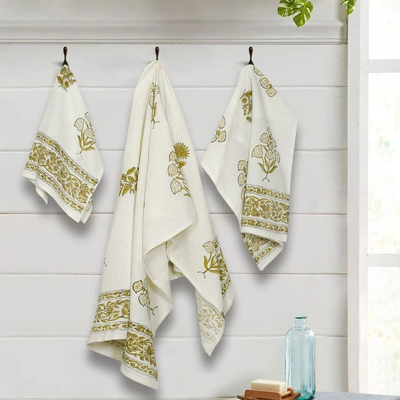 printed-jacquard-towel-2.webp
