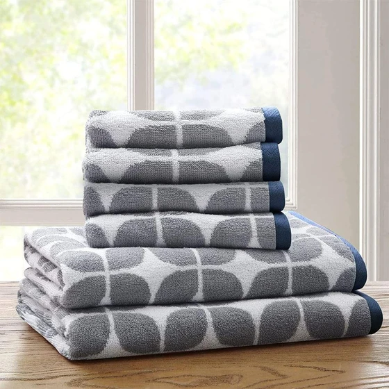 bath-jacquard-towels-2.webp