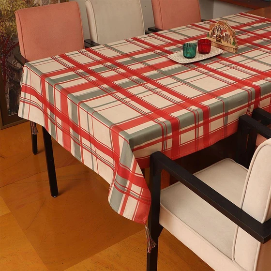 restaurant-table-linen-2.webp