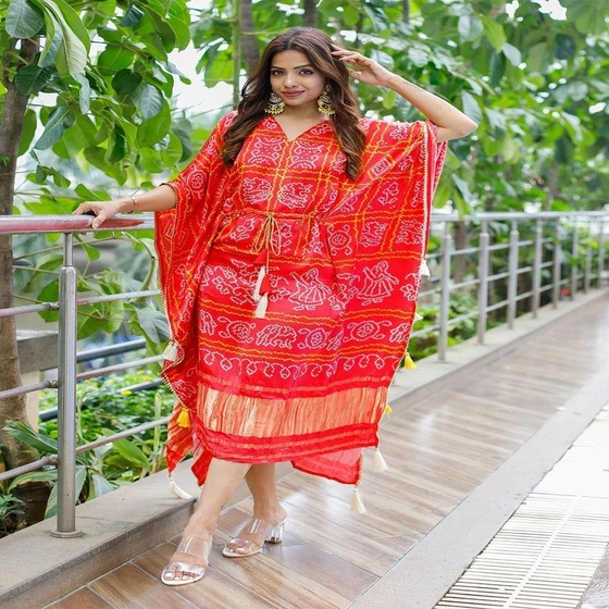 banarasi-ladies-kaftan-2.webp