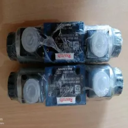 4 2 Direction Control Valve Janatics, Voltage 415 Volt