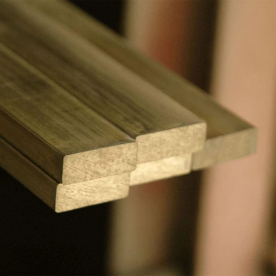 bronze-flat-bar-2.webp