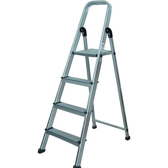 aluminium-folding-ladder-2.webp