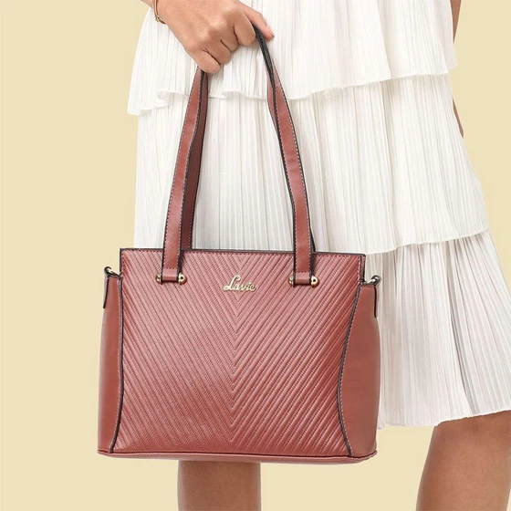 Pink Ladies Handbag — Adjustable shoulder strap