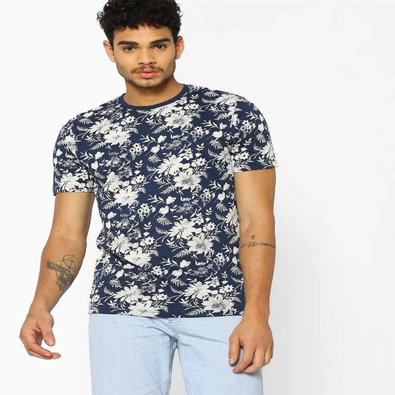 printed-t-shirts-men.webp