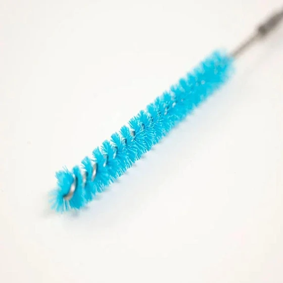 wire-twisted-brush-2.webp