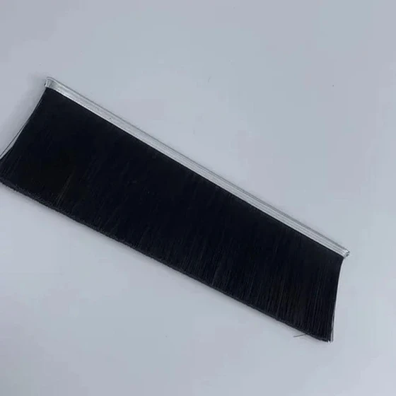 strip-industrial-brush-2.webp