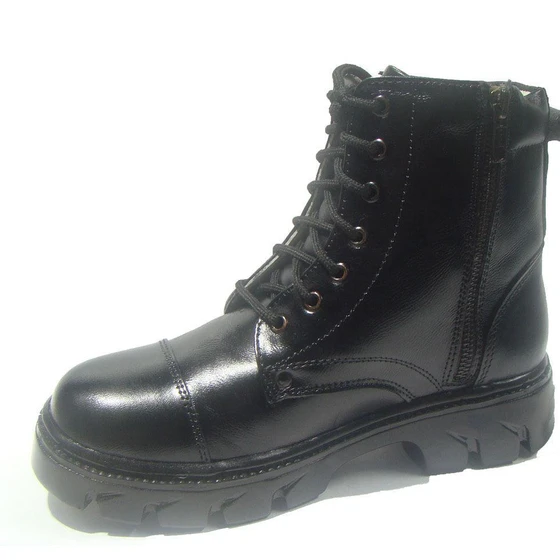 dms-military-boots-1.webp
