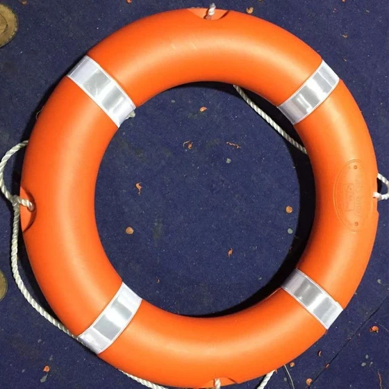ring-lifebuoy-solas-2.webp