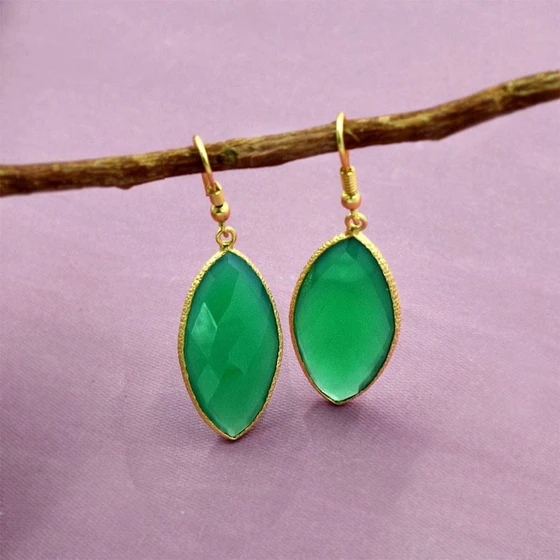 green-onyx-earring-2.webp