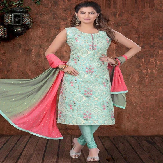 embroidered-sleeveless-suit-2.webp