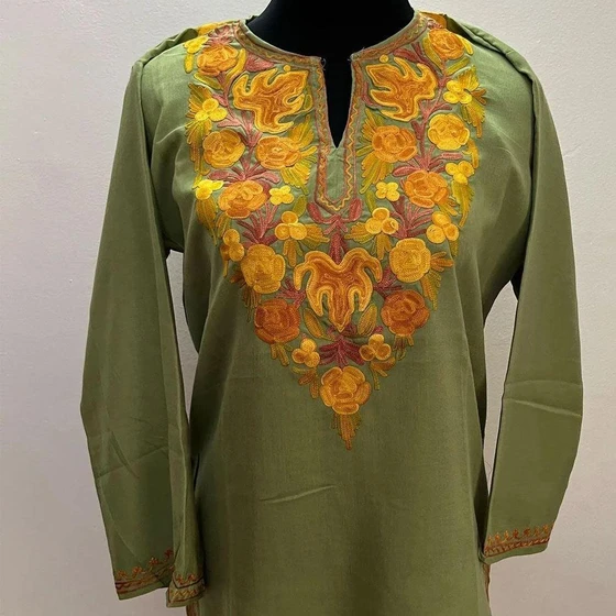 embroidery-aari-work-kurti-2.webp
