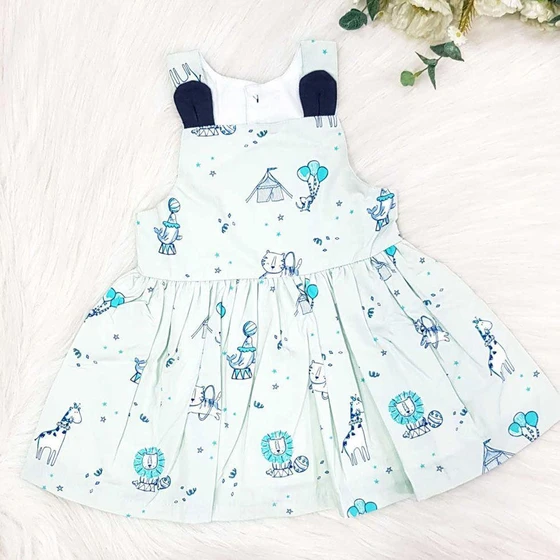 sleevesless-baby-frocks-2.webp