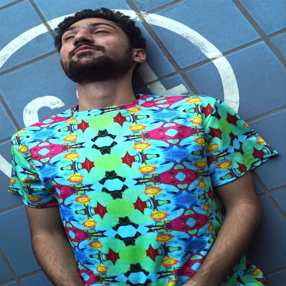 mens-fancy-t-shirts-2.webp