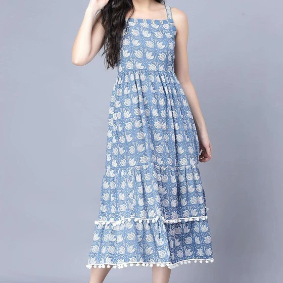 sleeveless-ladies-dresses-2.webp