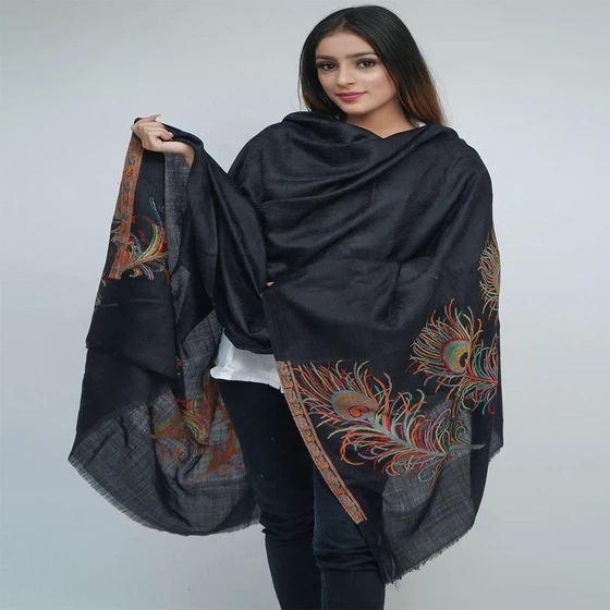 ladies-wool-shawl-2.webp