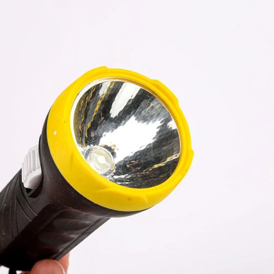 plastic-torch-light-2.webp