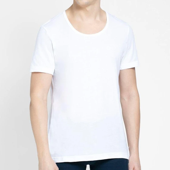 mens-round-neck-vest-2.webp