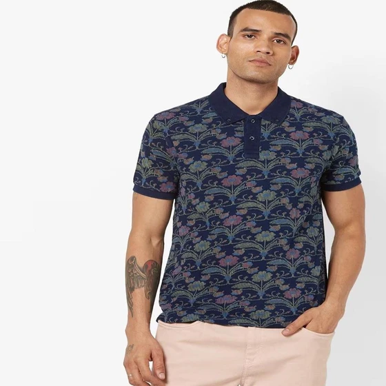 collar-printed-t-shirt-2.webp