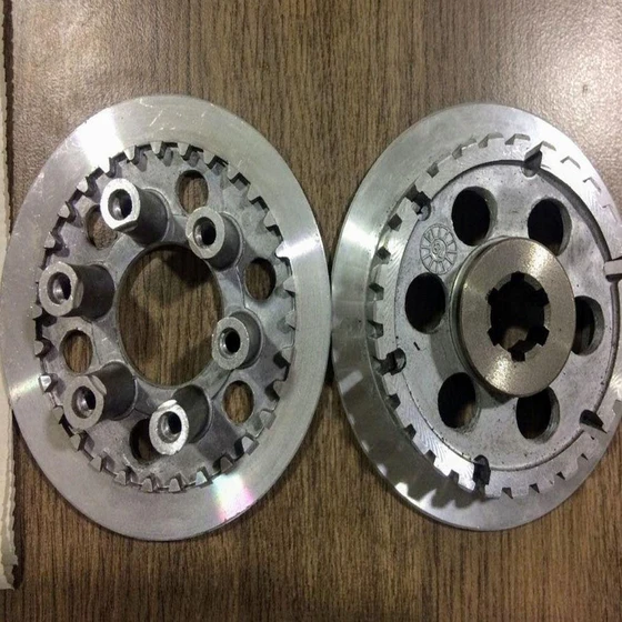 clutch-hub-centre-bike-2.webp