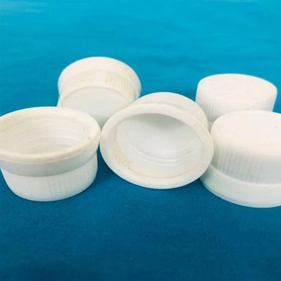 duel-seal-cap-2.webp