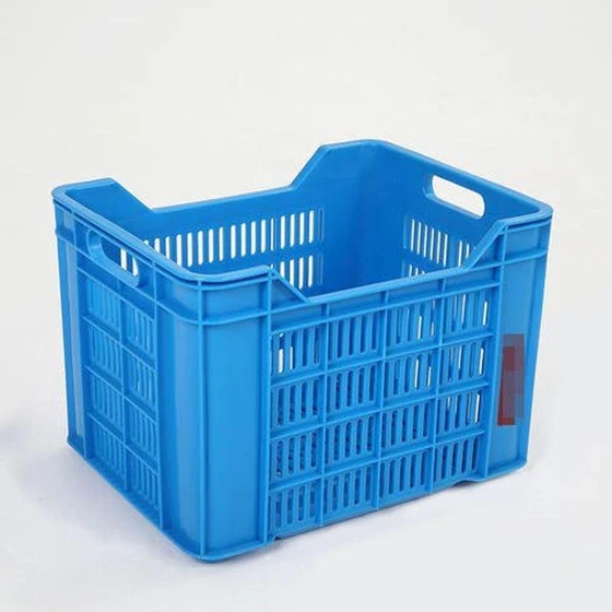 fruit-plastic-crates-2.webp