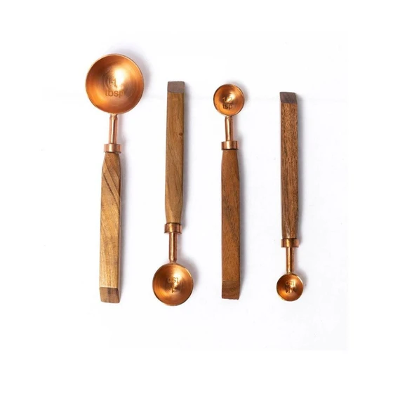 measuring-copper-spoon-2.webp