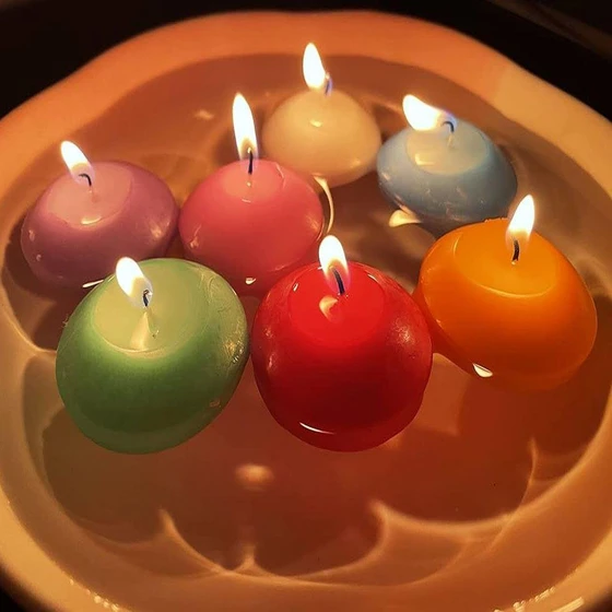 Multicolor Floating Candle — Soy wax round shape