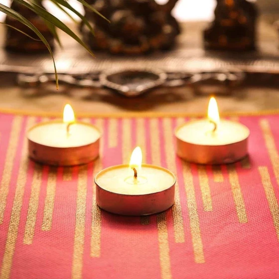 tea-light-candles-1.webp