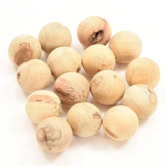 natural-wooden-balls-2.webp