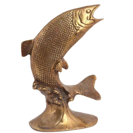 brass-fish-statue-2.webp