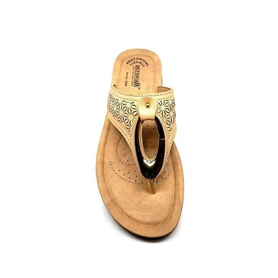 women-flat-slipon-3.webp