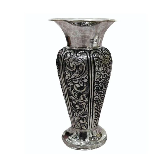 vases-silver-flower-2.webp