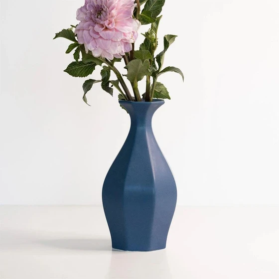 flower-table-vase-2.webp
