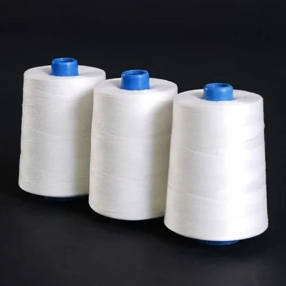 sewing-polyester-thread-2.webp